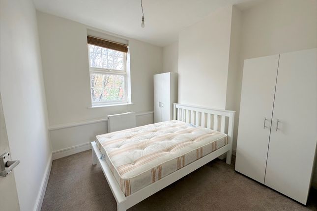 Flat to rent in Northolt Road, South Harrow, Middx