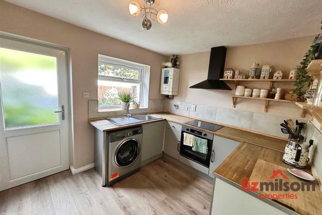 26, Ladyfields Way, Swadlincote photo 3