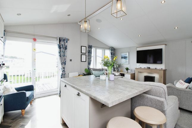Mobile/park home for sale in Vinnetrow Road, Runcton, Chichester