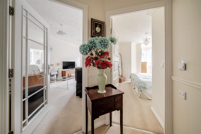 Apartment 17, 71, Kings Lodge, King Street, Maidstone photo 4