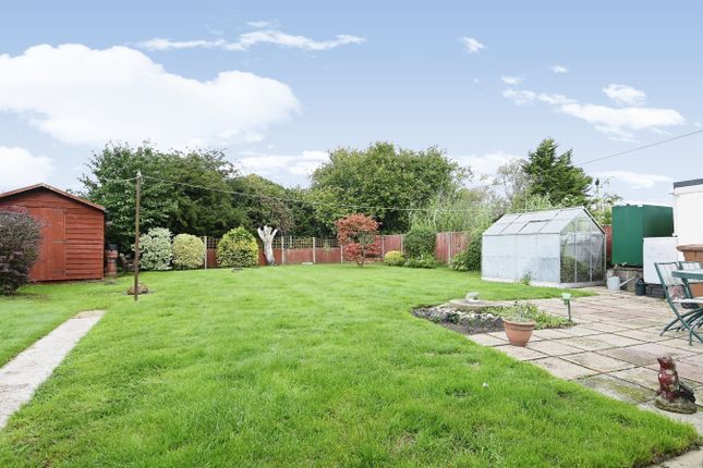 Thumbnail Bungalow for sale in Cherry Tree Close, North Lopham, Diss