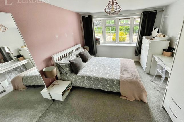 106, Elvaston Lane, Derby photo 4