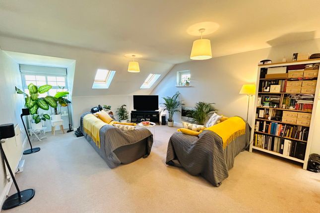 31 Crossland Mews, Lymm photo 4