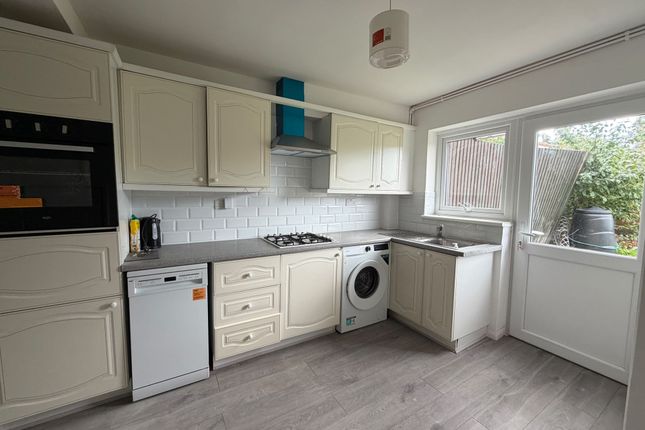 35 Parsonage Leys, Harlow photo 4
