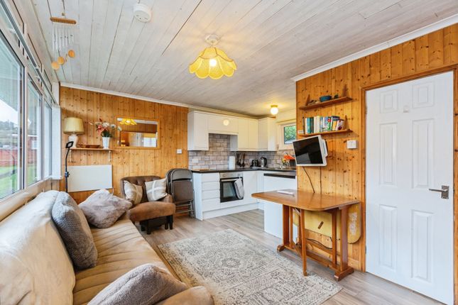 73, Summercliff Chalets, West Glamorgan photo 4