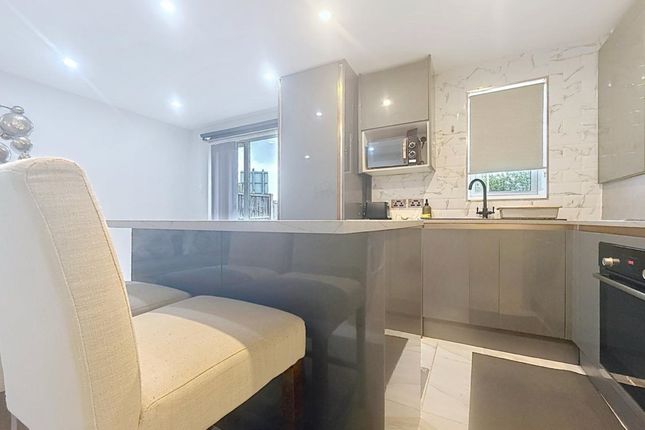 3, Manston Close, Leicester photo 5
