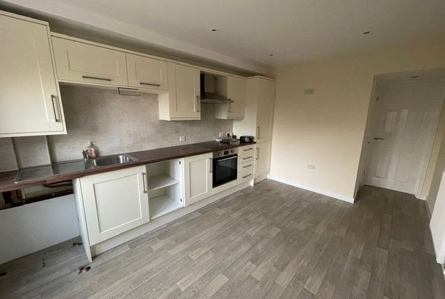7, Wombwell Road, Barnsley photo 2
