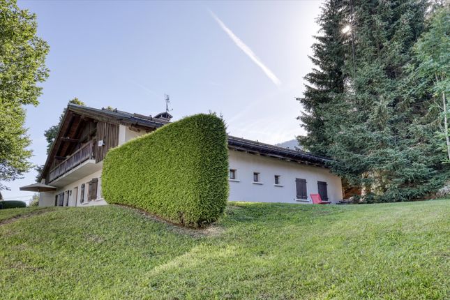 Apartment for sale in Mont D'arbois, Megève, Haute-Savoie, Rhône-Alpes, France