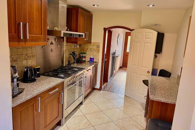 7, Vickers Close, Kettering photo 3