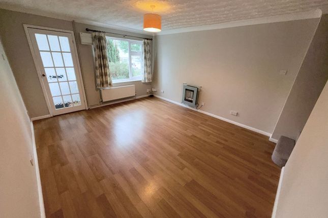21, Clover Road, Flitwick photo 3