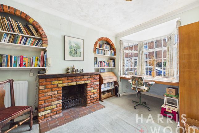 31 Regent Street, Rowhedge, Essex photo 3