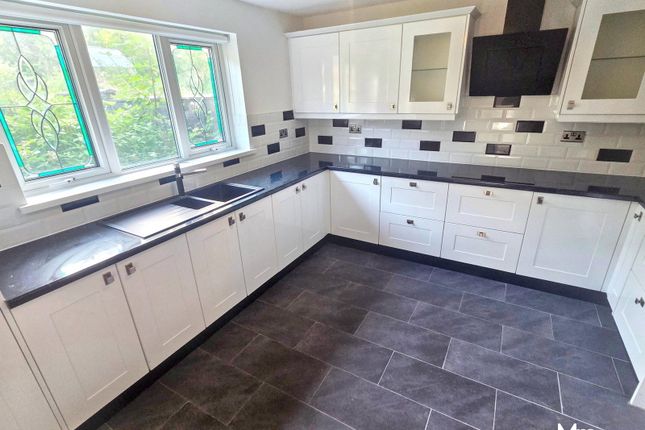 12, Christopher Road, Maesteg photo 3