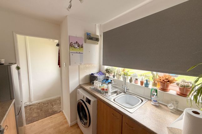 22 Cromers Close, Northway, Tewkesbury photo 3