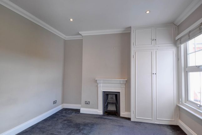 First Floor Flat, Reading Road, Henley On Thames photo 5