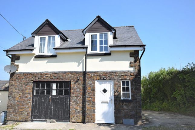 Property to rent in Meadowville, Horns Cross, Bideford