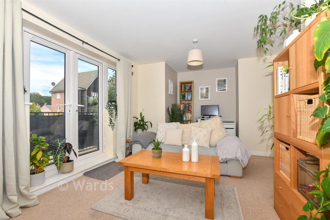 71, Laurens Van Der Post Way, Ashford photo 4