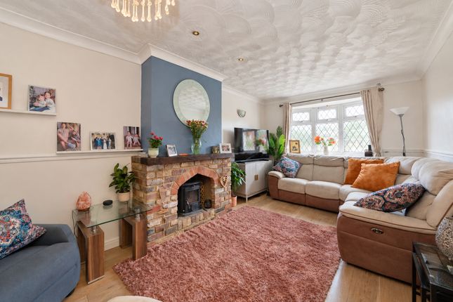 5 Turville Road, Aylesbury photo 4