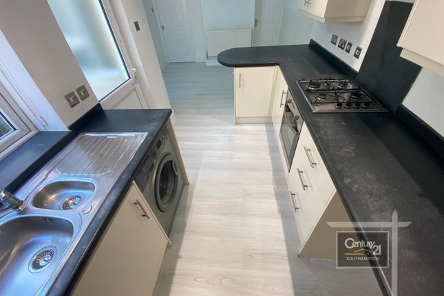 14, Lake Road, SOUTHAMPTON photo 3