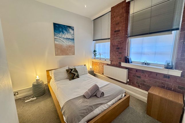Apt 10, Nottingham photo 5