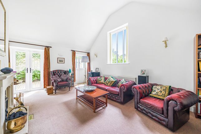 The Old Stables, 4 Ashmead Court, Ashmead, Cam photo 2
