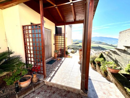 Detached house for sale in Chieti, Casalanguida, Abruzzo, CH66031