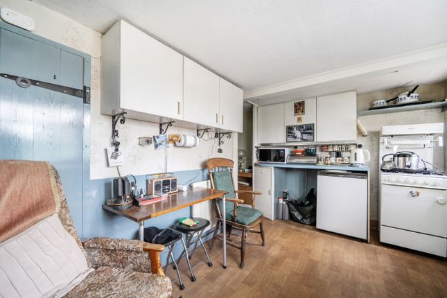 13, Shepherds Hill, Surrey photo 3