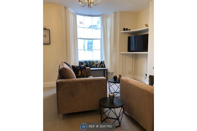 Flat, Montpelier Street, Brighton photo 5