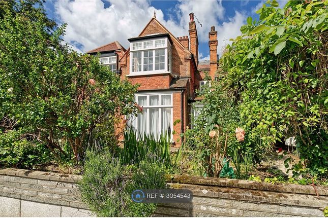 B, Dealtry Road Putney, London photo 5