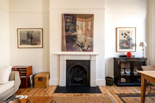 First Floor, 19, Elgin Crescent, London photo 3