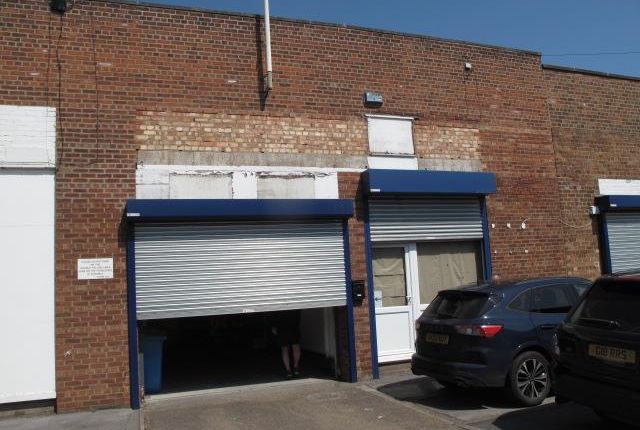 Light industrial to let in Reform Street, Hull