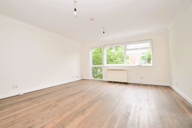 20 Concord House, Coombe Road, New Malden photo 4
