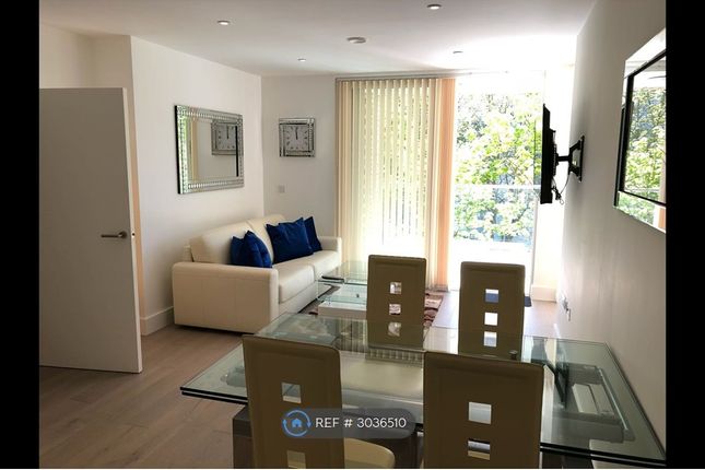 1-bed flat on Apartment, Claremont House Quebec Way, London, £2,345/mo