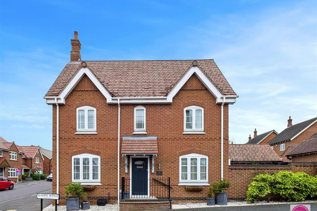 Reading Avenue, Church Gresley (1).Jpg