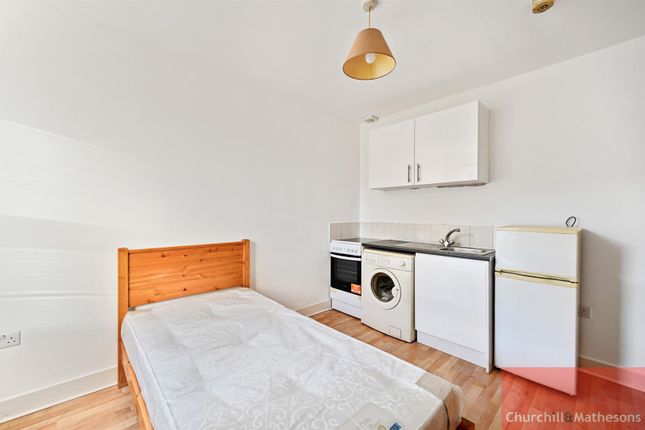 Property to rent in Fortune Gate Road, London