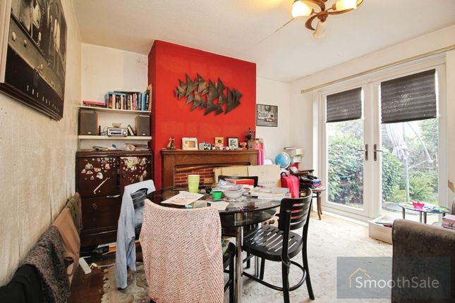 15, Heaton Avenue, Leeds photo 4