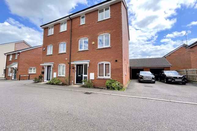 Thumbnail Semi-detached house for sale in Fossett Grove, Dunstable