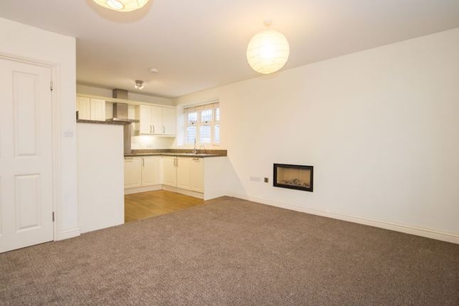 Flat 3, 66, Victoria Road, Penarth photo 4