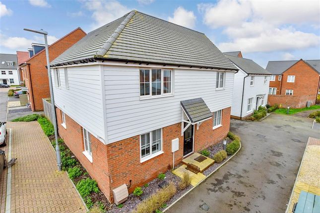 Thumbnail Detached house for sale in Lake Drive, Hythe, Kent
