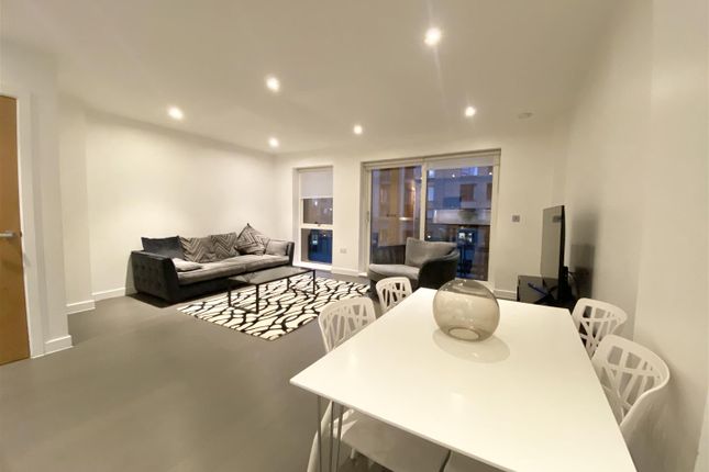 Thumbnail Flat for sale in Lassen House, 12 Lismore Boulevard, Colindale