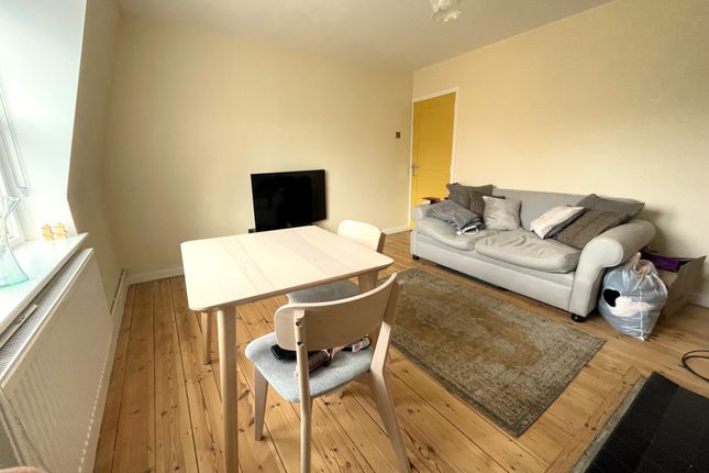 St Nicholas Flats, Werrington Street, London photo 2