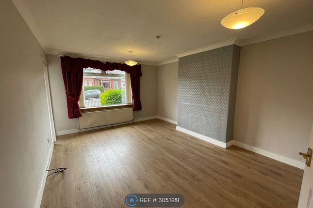 Ellangowan Road Flat Shawlands, Glasgow photo 2