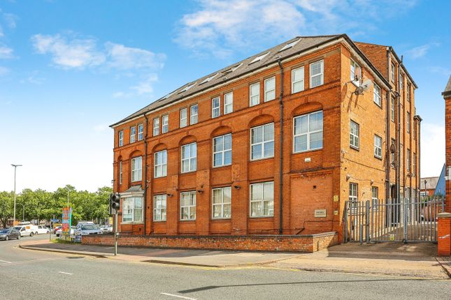 Thumbnail Flat for sale in Fosse Road North, Leicester, Leicestershire