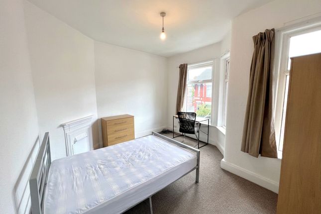 6 Redruth Street, Manchester photo 4