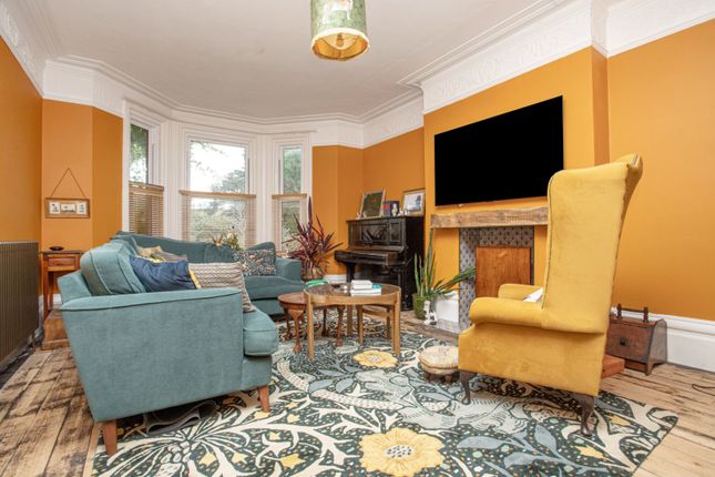 17, Cherry Garden Avenue, Kent photo 2