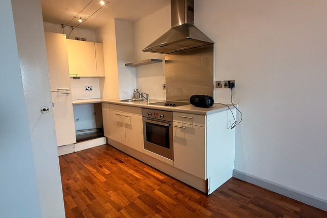 97 Cedar Court, Longfield Centre, Manchester photo 3