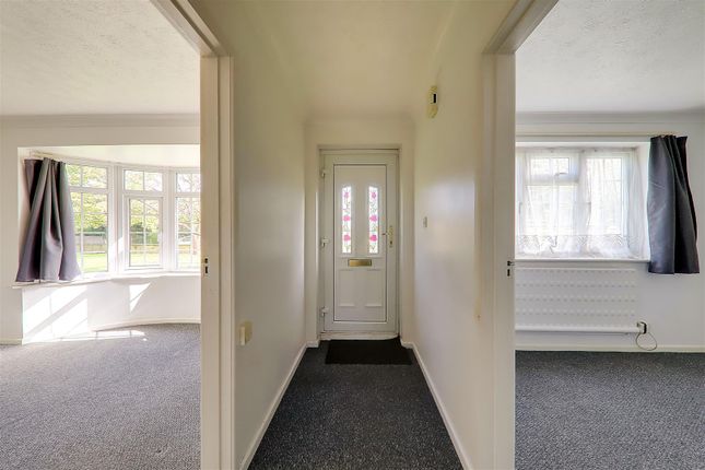 Flat to rent in St. Lawrence Avenue, Gaisford, Worthing