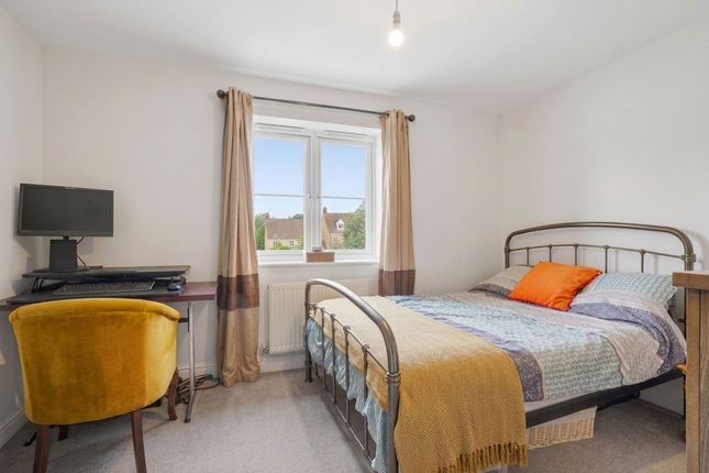 7 Park View Road, Witney photo 4