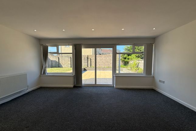 1, Acacia Avenue, Sandfields photo 2