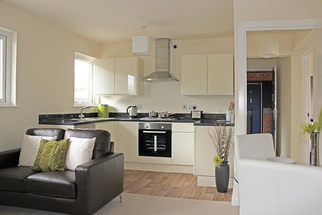 40a Hamnett Court, Birchwood, Warrington photo 2