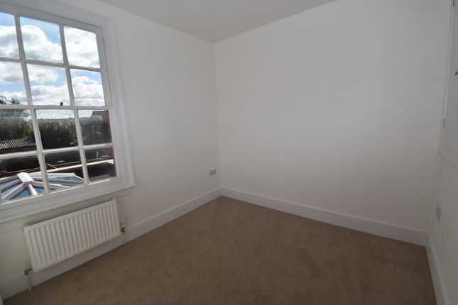 Terraced house to rent in Mill Street, Leamington Spa, Warwickshire